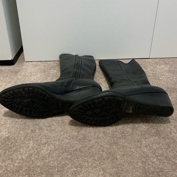 Geox tall black leather boots. Size 9. - Picture 5 of 5